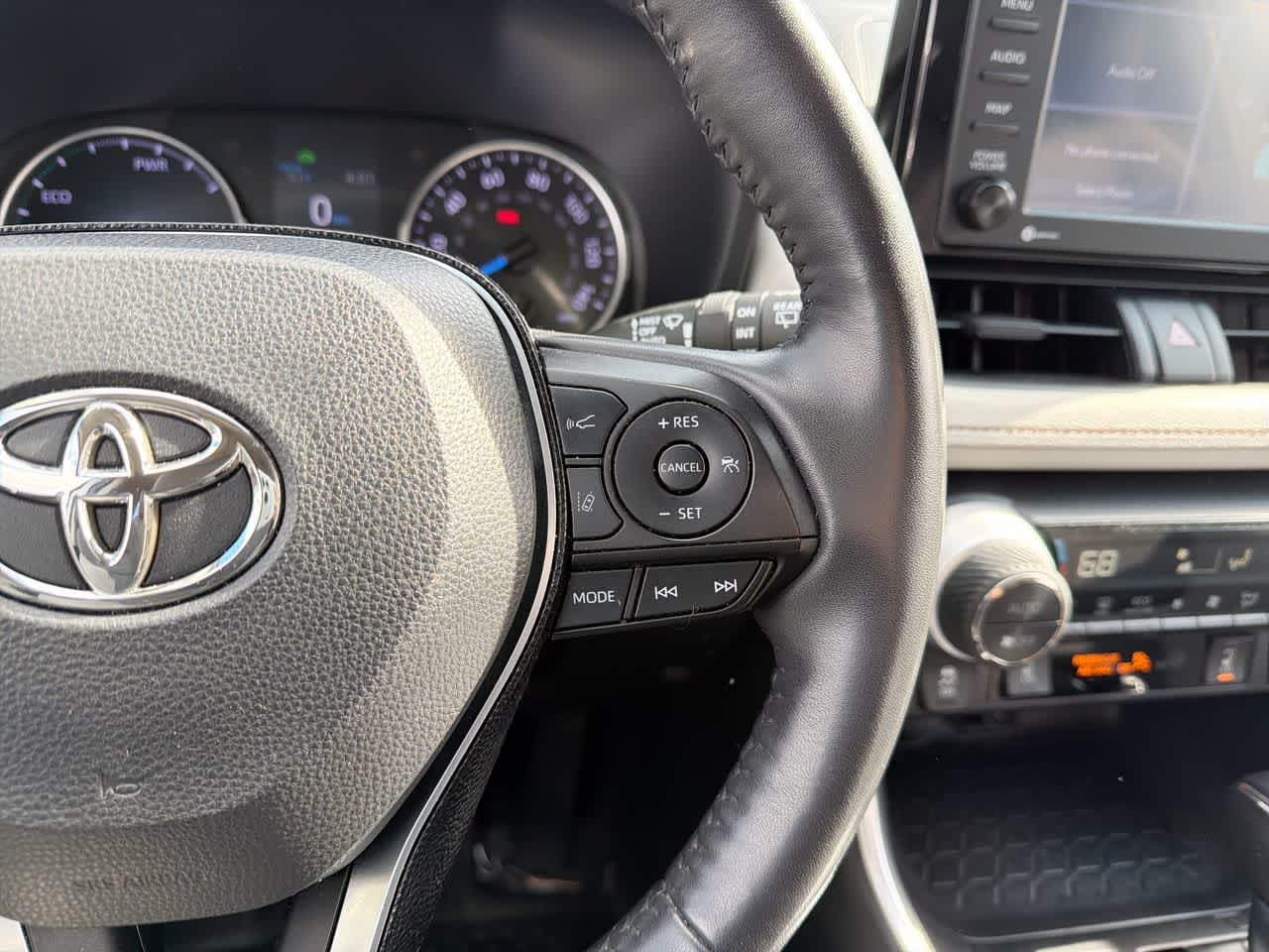 Thumbnail: 2020 Toyota RAV4 - 30