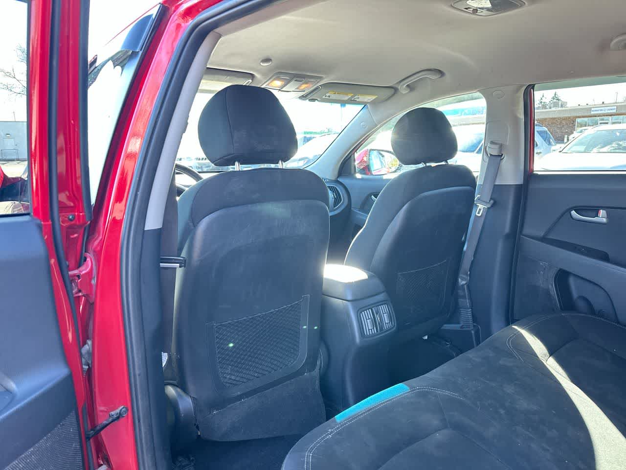 Thumbnail: 2015 Kia Sportage - 23