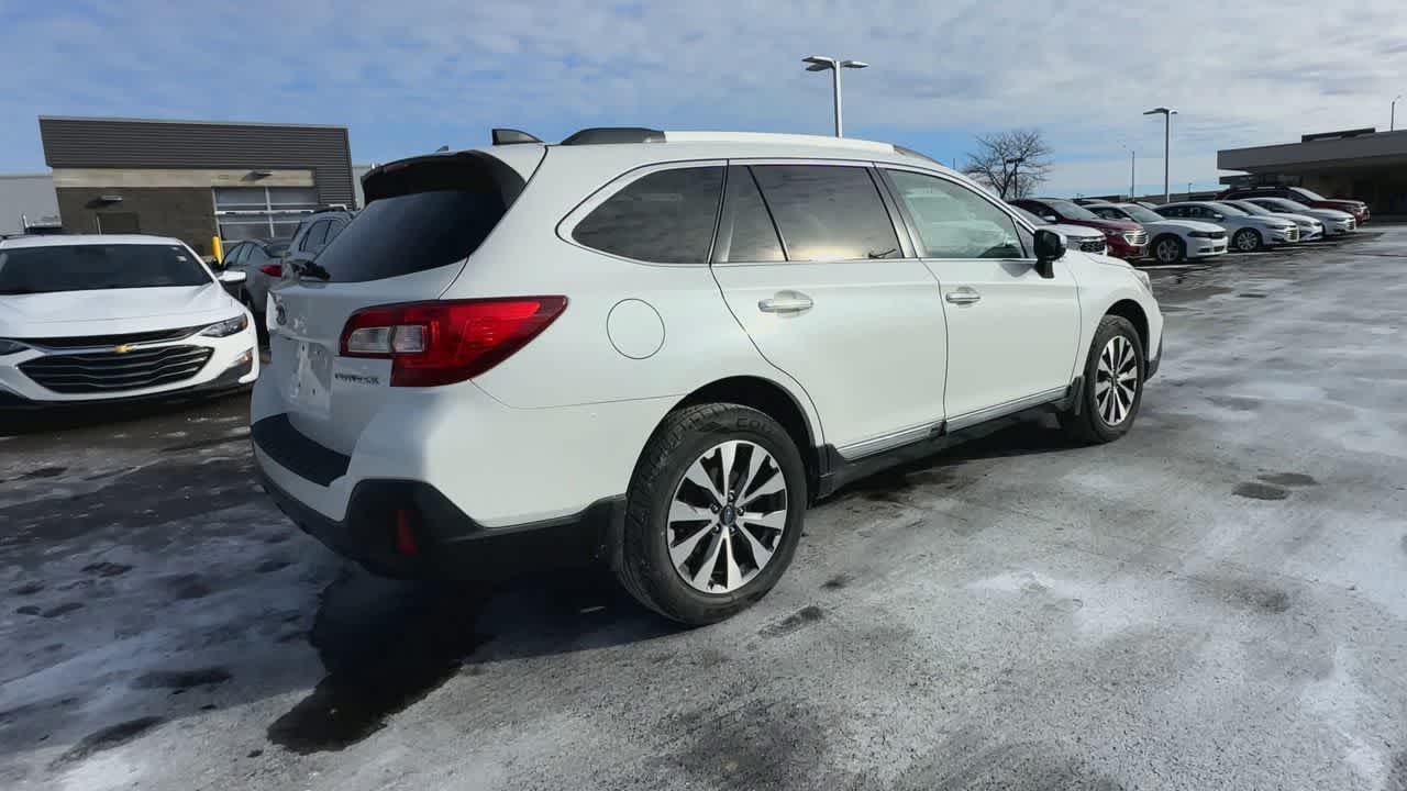 Thumbnail: 2019 Subaru Outback - 8