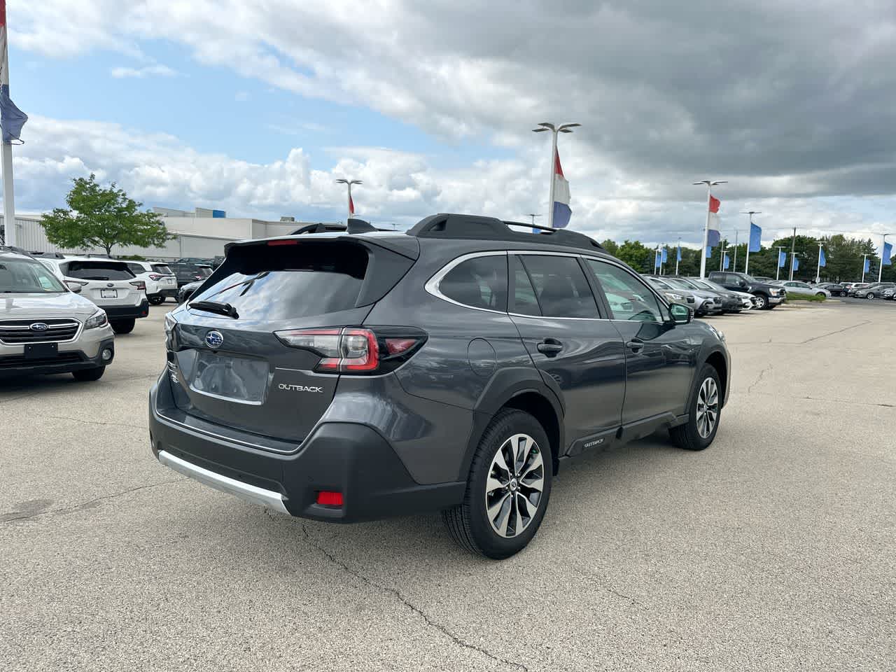 2025 Subaru Outback Limited 13