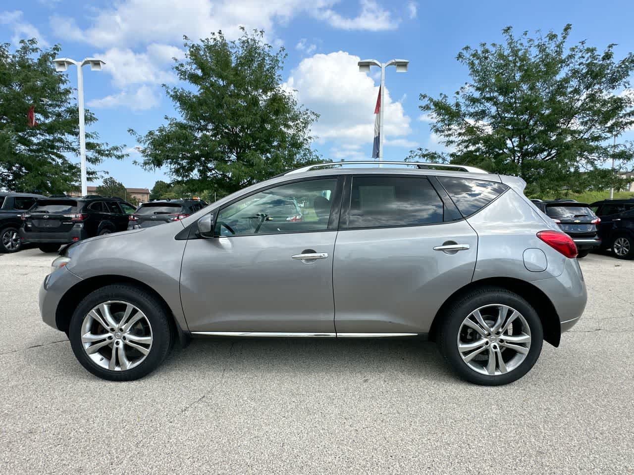 Thumbnail: 2010 Nissan Murano - 10
