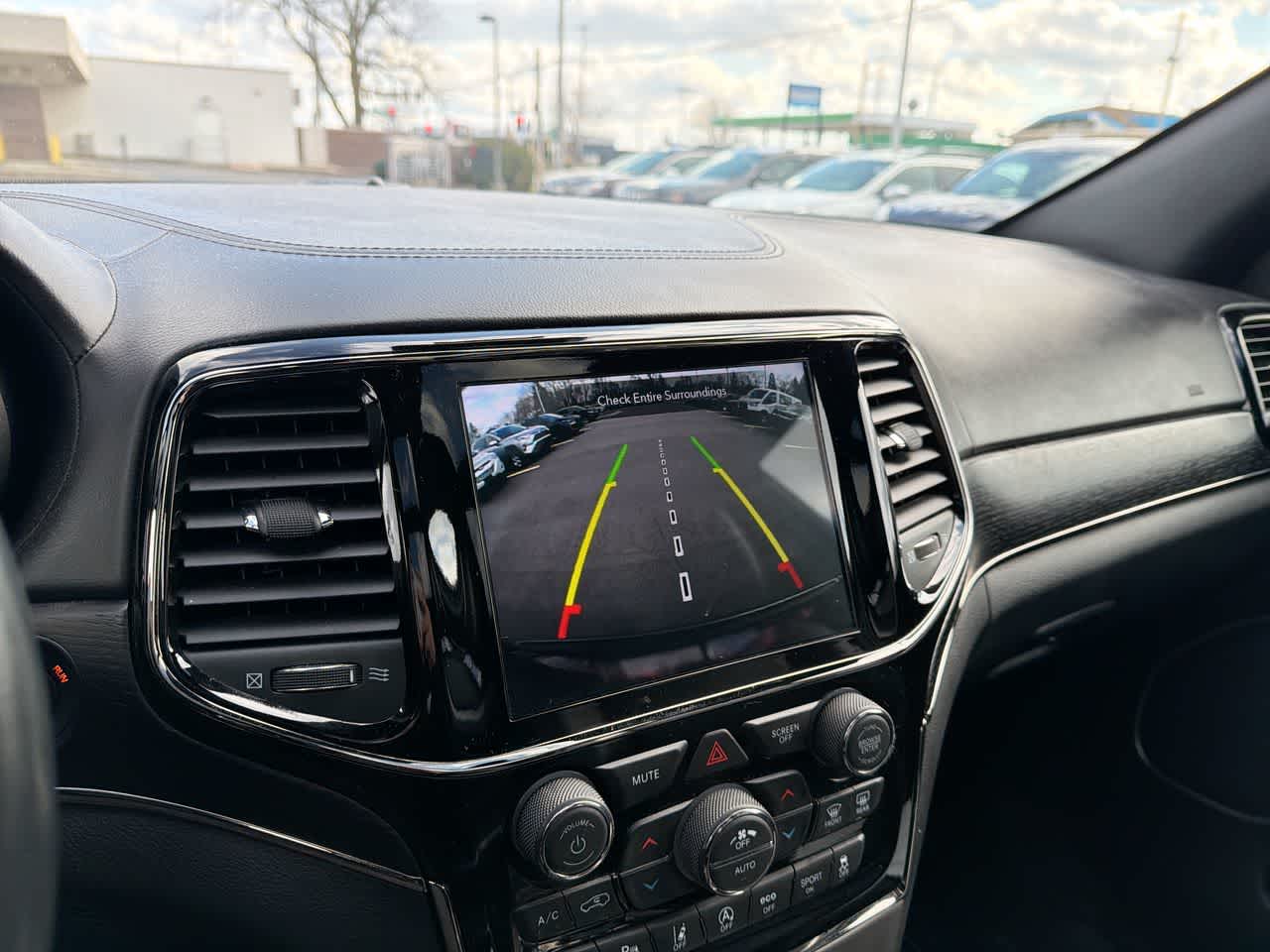 Thumbnail: 2020 Jeep Grand Cherokee - 33