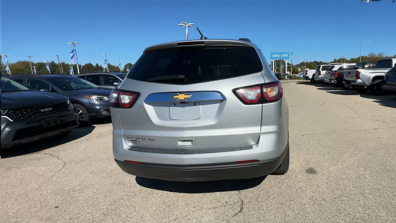 Thumbnail: 2017 Chevrolet Traverse - 7