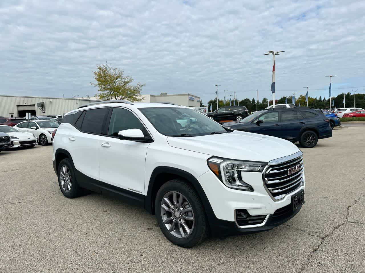 Thumbnail: 2022 GMC Terrain - 15