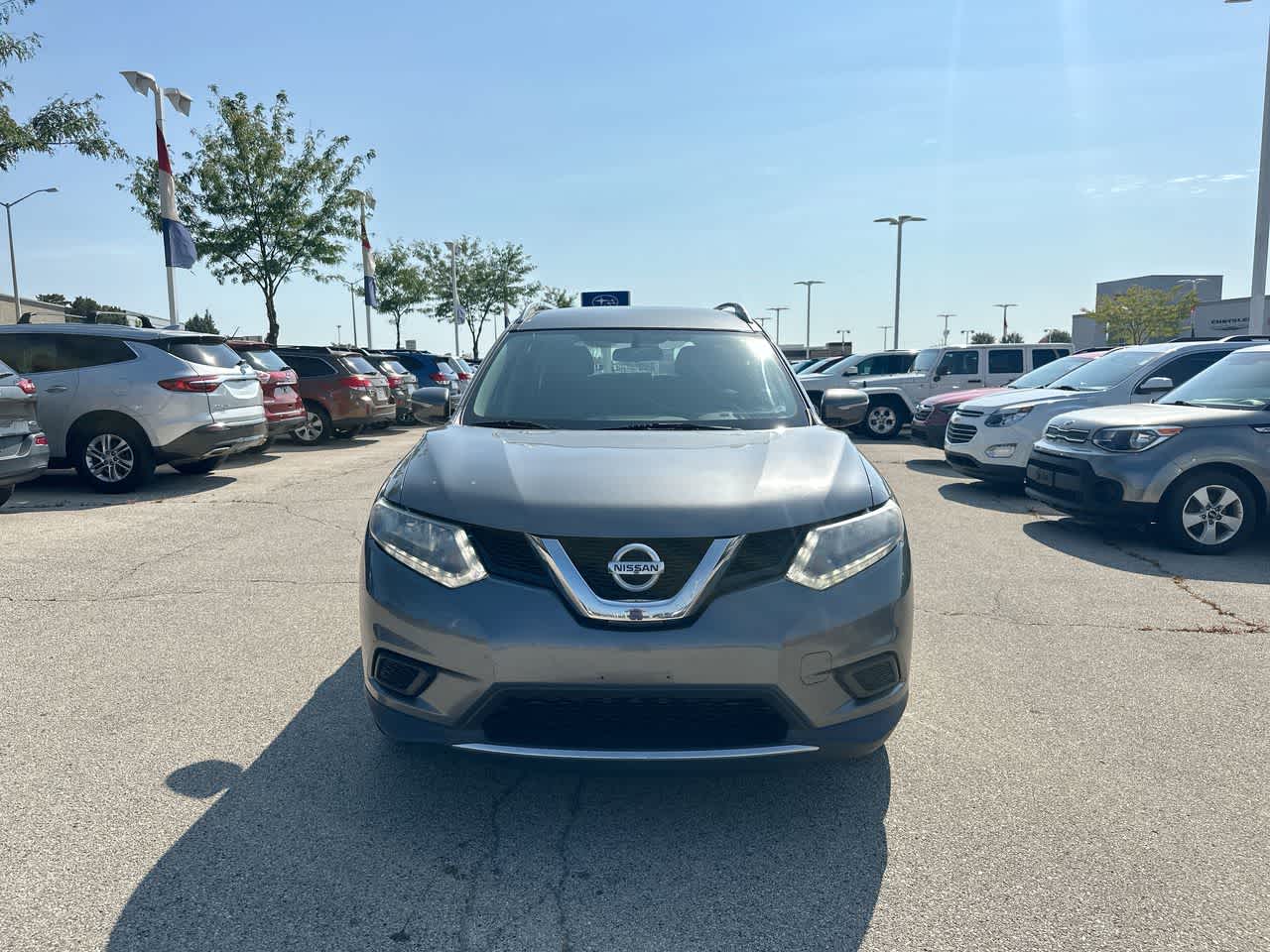 Thumbnail: 2015 Nissan Rogue - 16