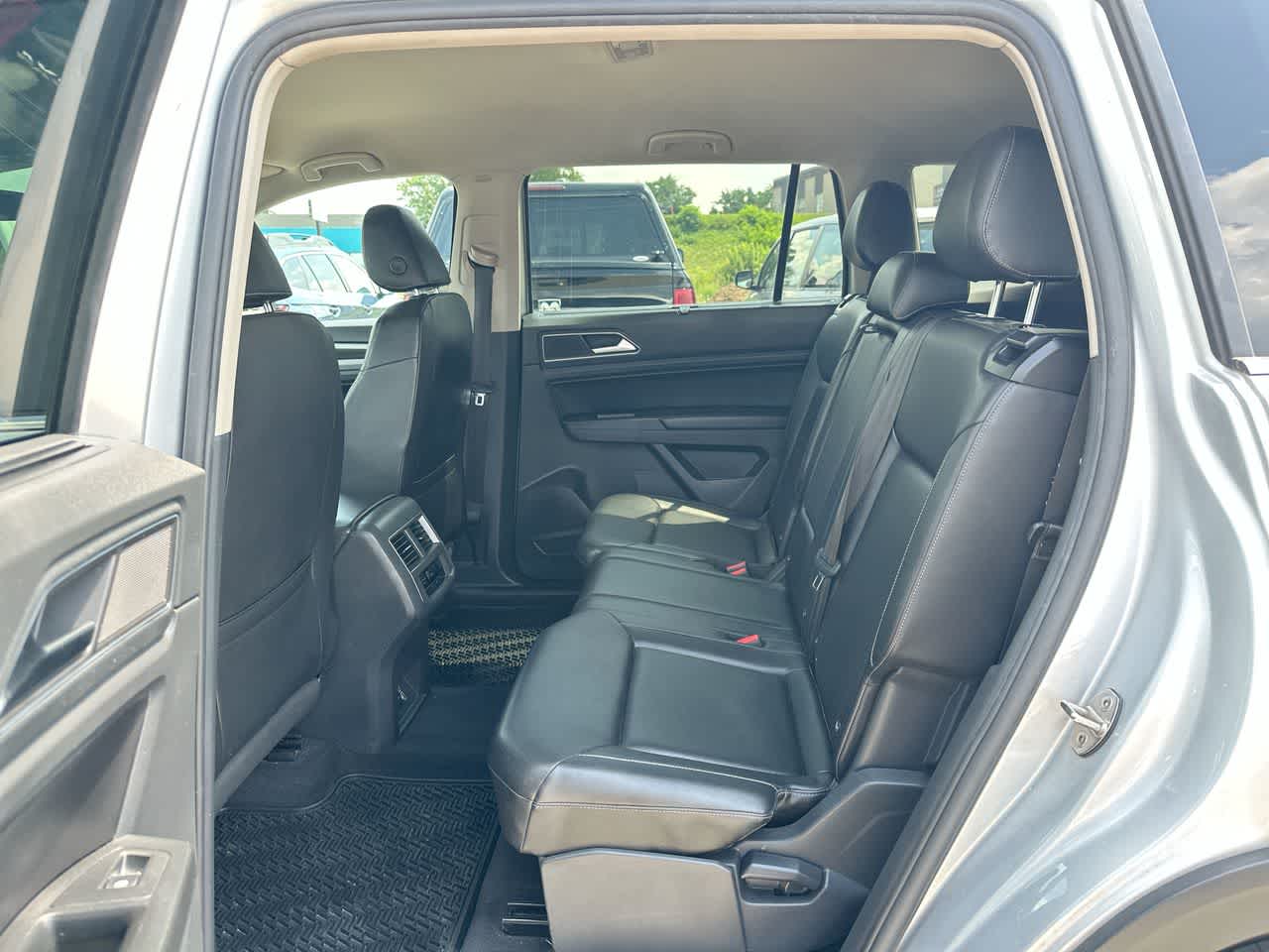 Thumbnail: 2018 Volkswagen Atlas - 24