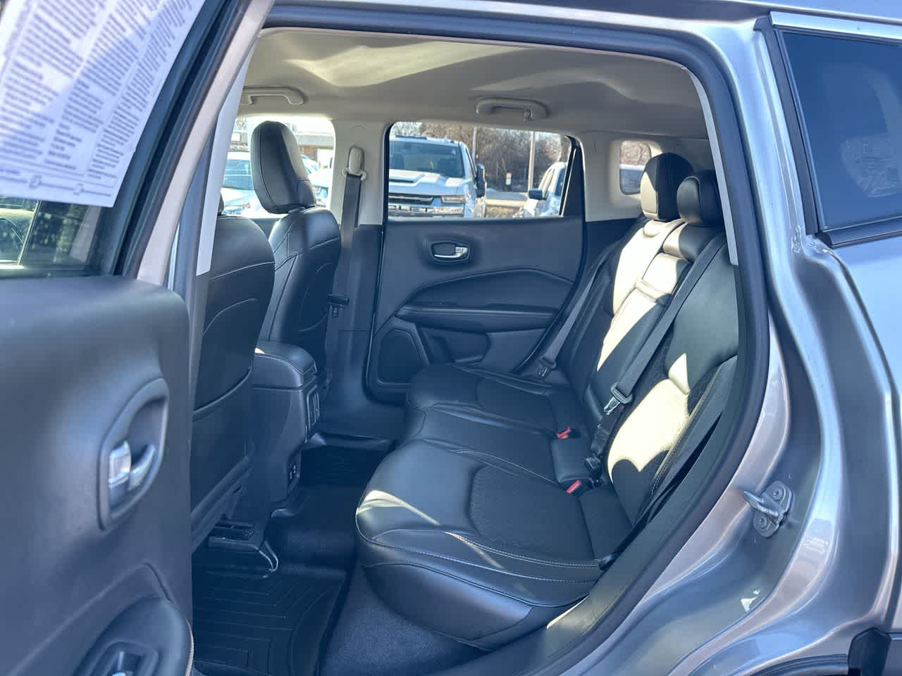 Thumbnail: 2018 Jeep Compass - 24