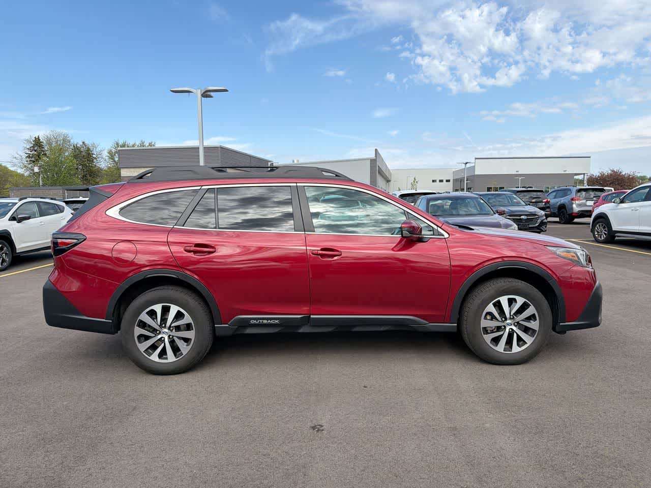 Thumbnail: 2022 Subaru Outback - 14
