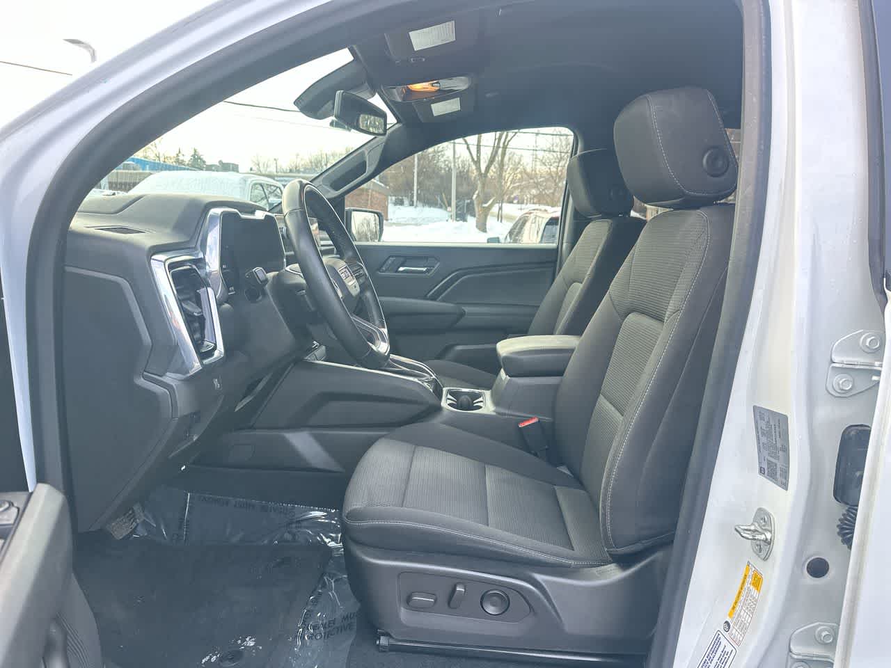 Thumbnail: 2024 GMC Canyon - 21