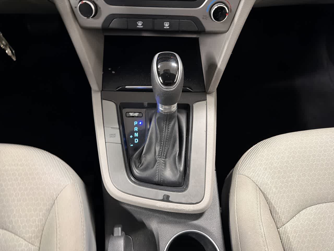 Thumbnail: 2017 Hyundai Elantra - 30