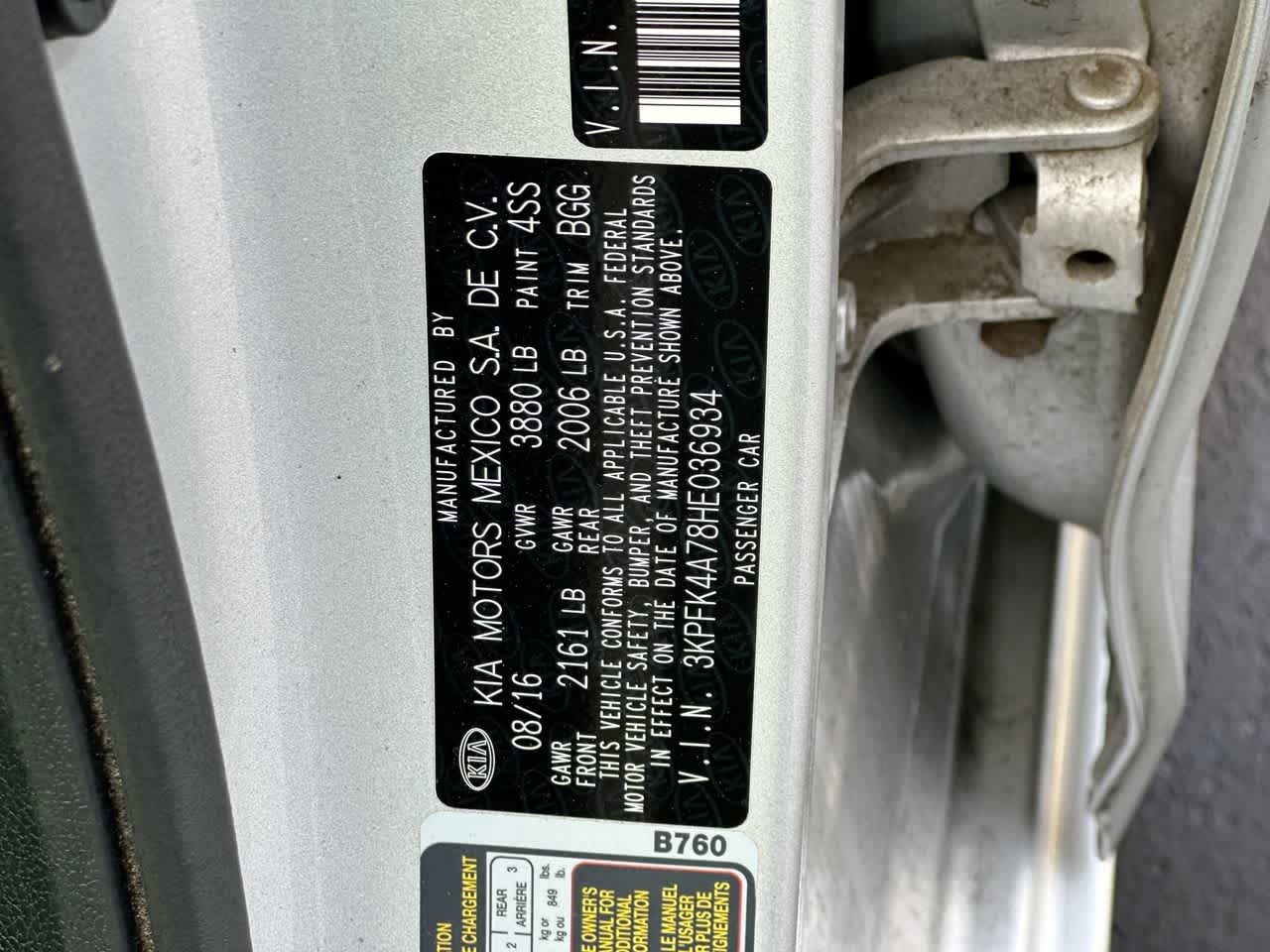 Thumbnail: 2017 Kia Forte - 35