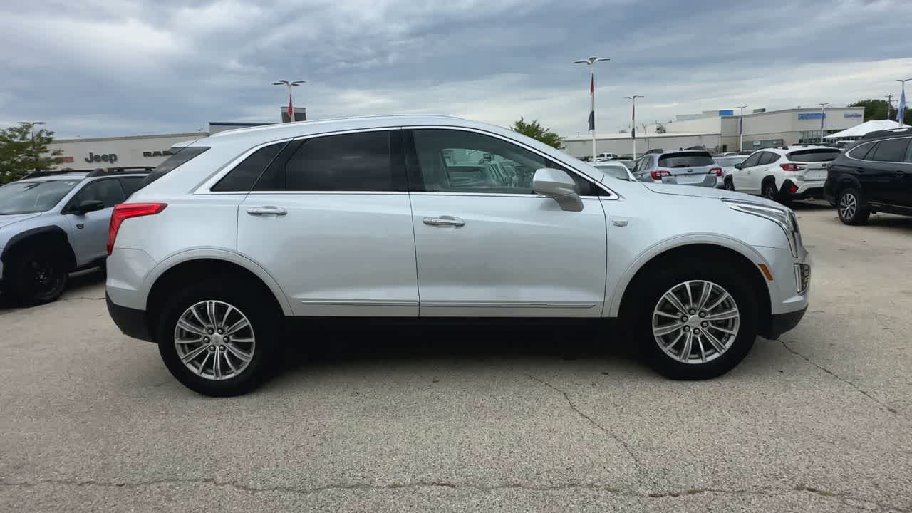 Thumbnail: 2017 Cadillac XT5 - 9
