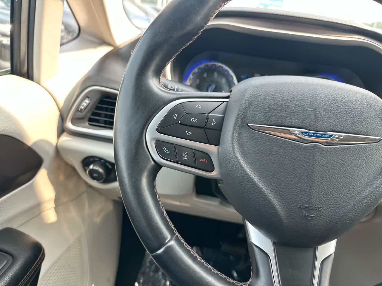 Thumbnail: 2017 Chrysler Pacifica - 29