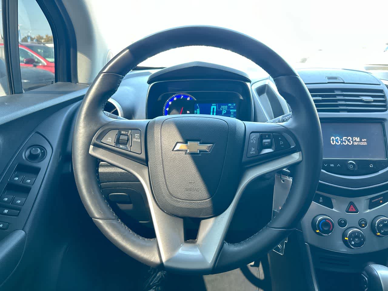 Thumbnail: 2016 Chevrolet Trax - 27