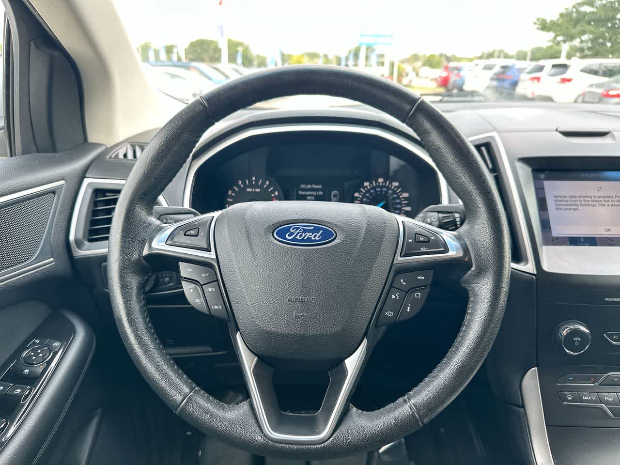 Thumbnail: 2019 Ford Edge - 27