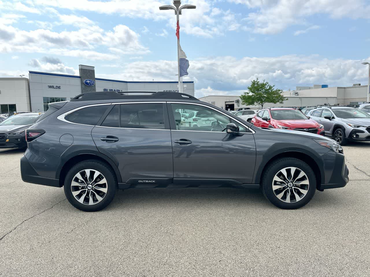 2025 Subaru Outback Limited 14