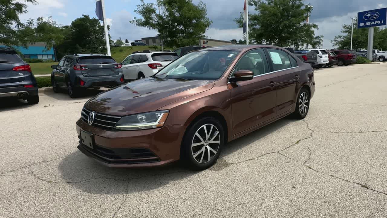 Thumbnail: 2017 Volkswagen Jetta - 4