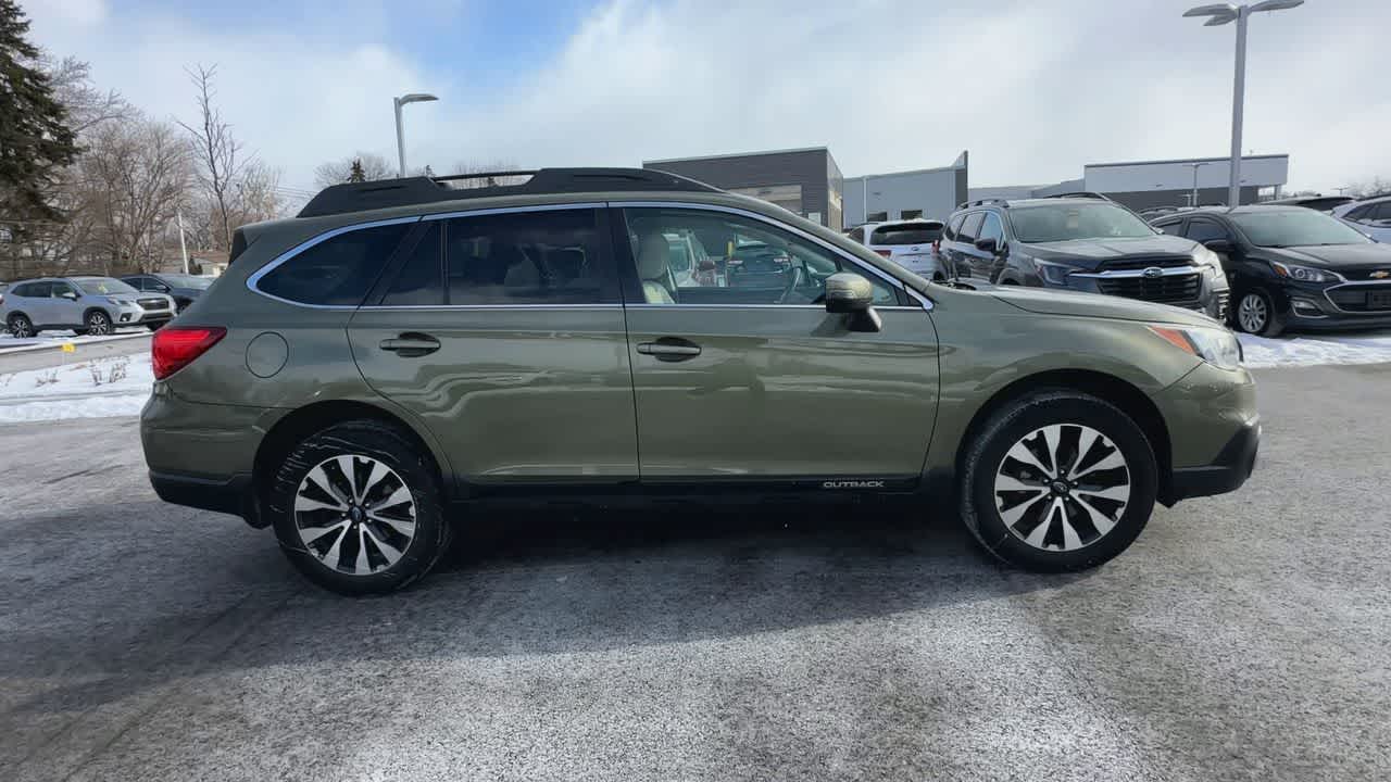 Thumbnail: 2017 Subaru Outback - 9