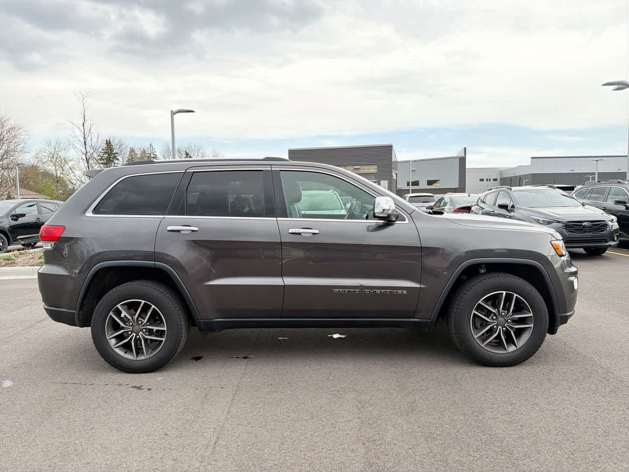 Thumbnail: 2019 Jeep Grand Cherokee - 15