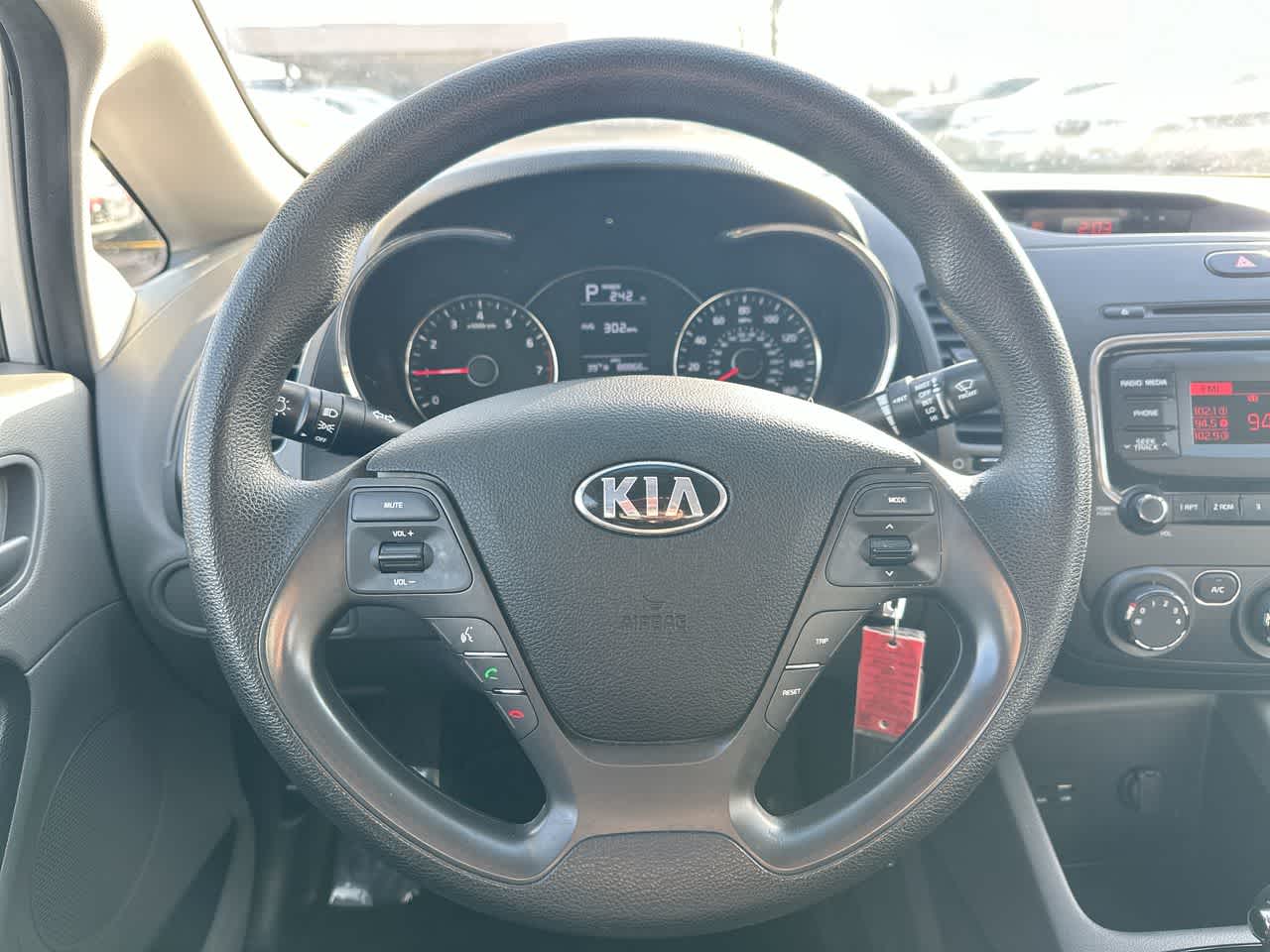 Thumbnail: 2017 Kia Forte - 27