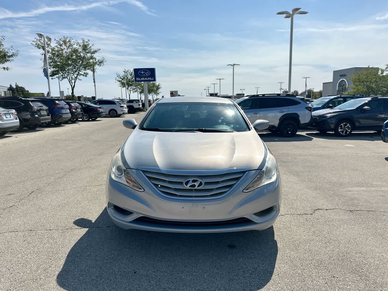 Thumbnail: 2011 Hyundai Sonata - 16
