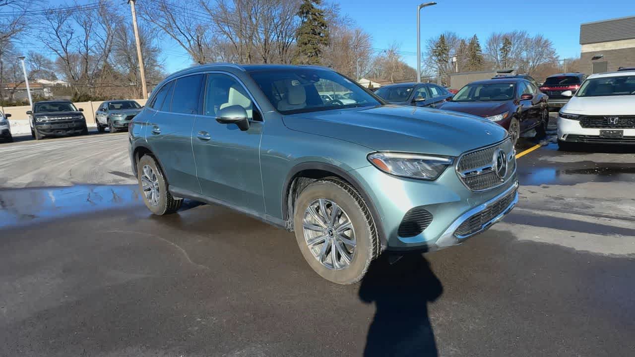 Thumbnail: 2025 Mercedes-Benz GLC - 2