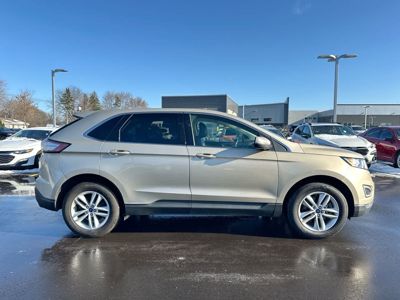 Thumbnail: 2017 Ford Edge - 14