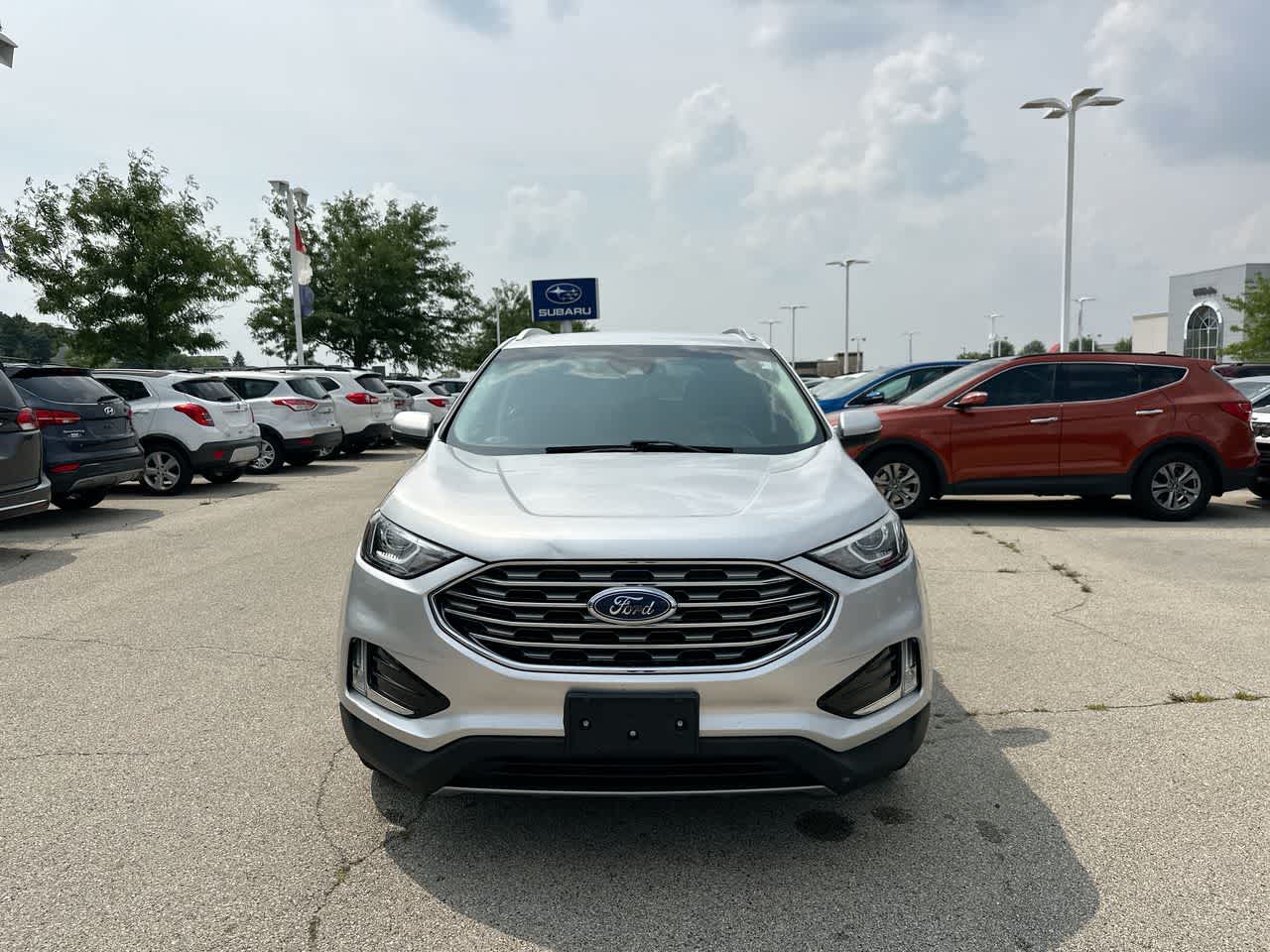 Thumbnail: 2019 Ford Edge - 16
