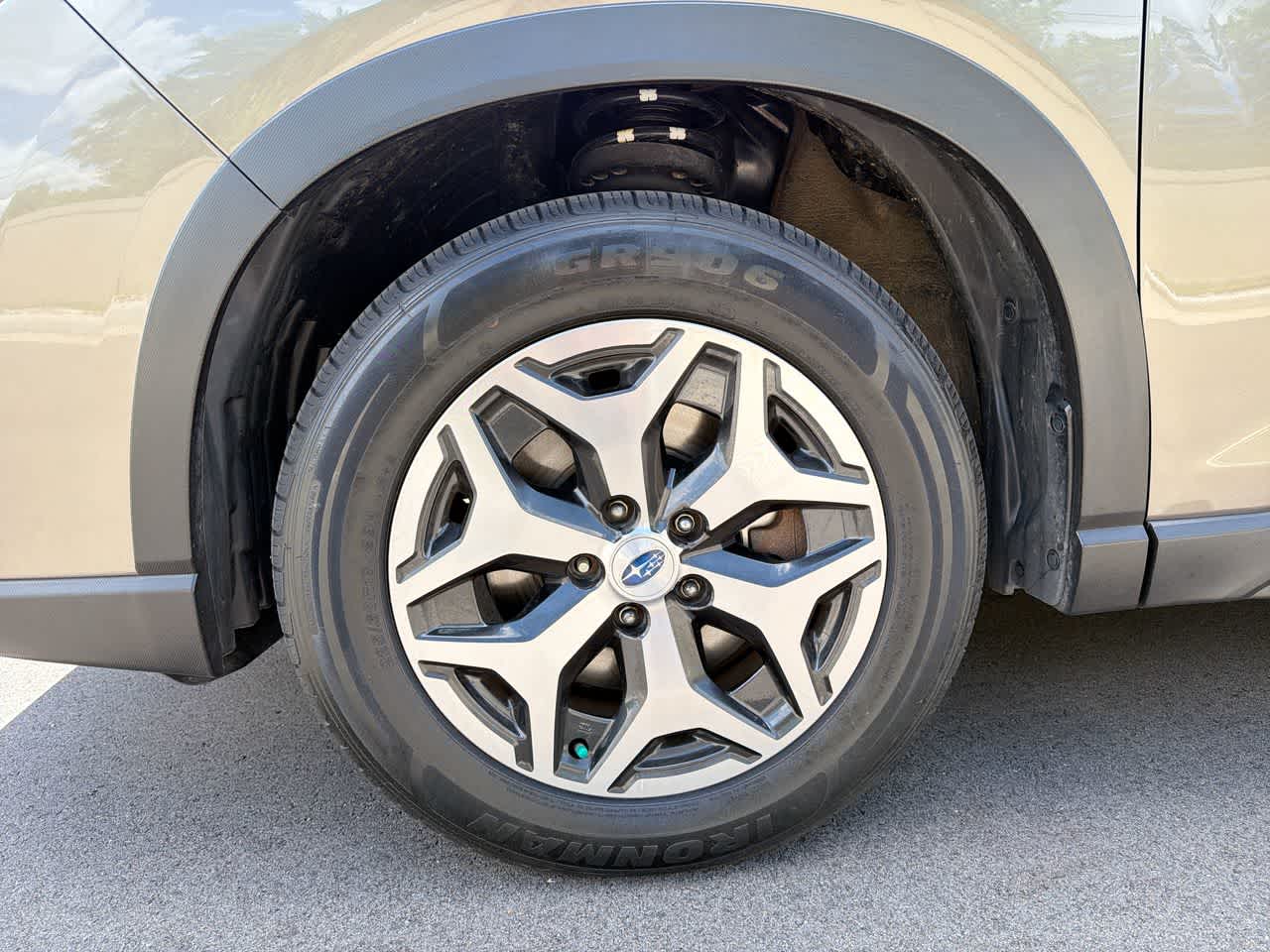 Thumbnail: 2020 Subaru Forester - 18