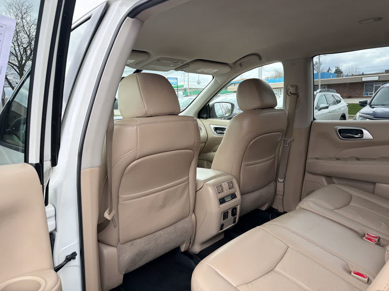 Thumbnail: 2018 Nissan Pathfinder - 23