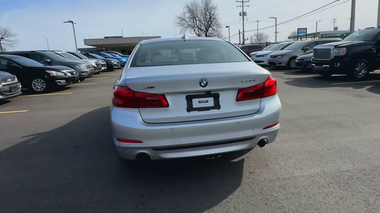 Thumbnail: 2020 BMW 5 Series - 7