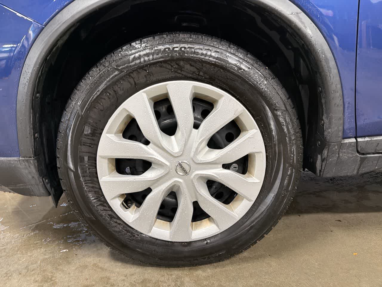 Thumbnail: 2017 Nissan Rogue - 19