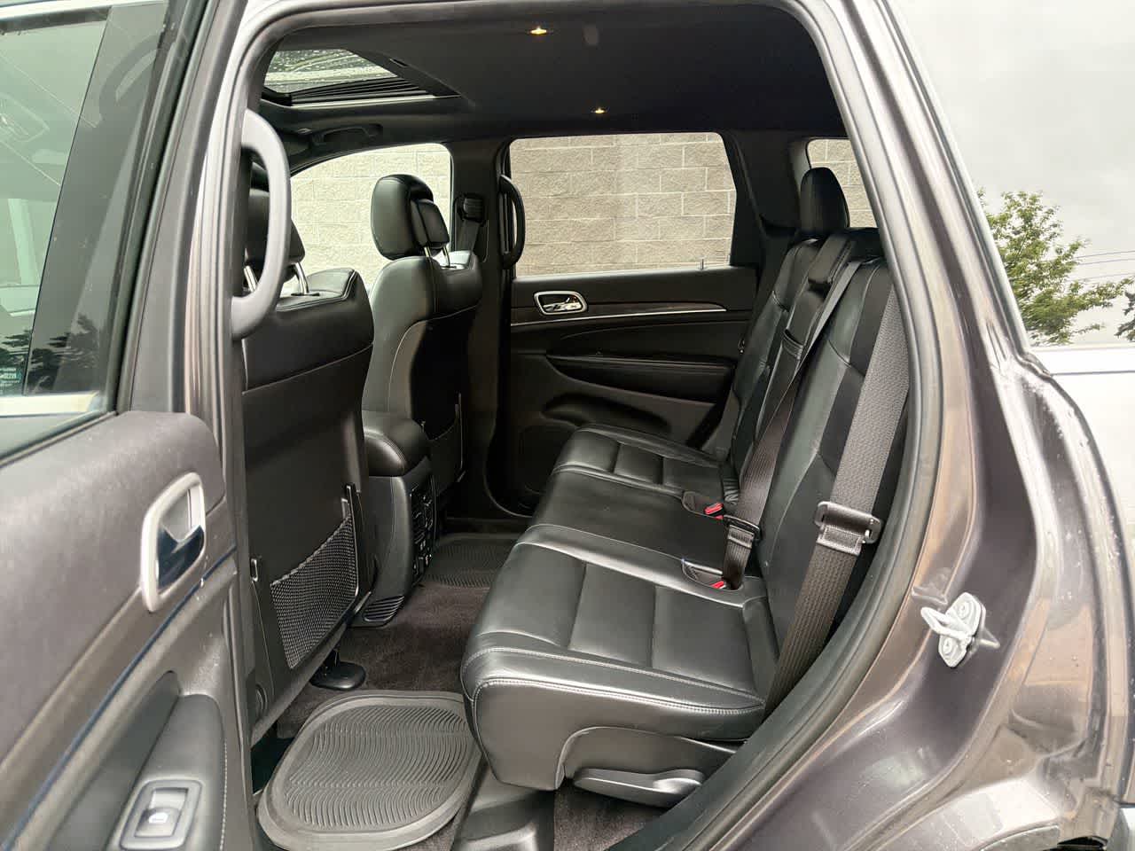 Thumbnail: 2018 Jeep Grand Cherokee - 25