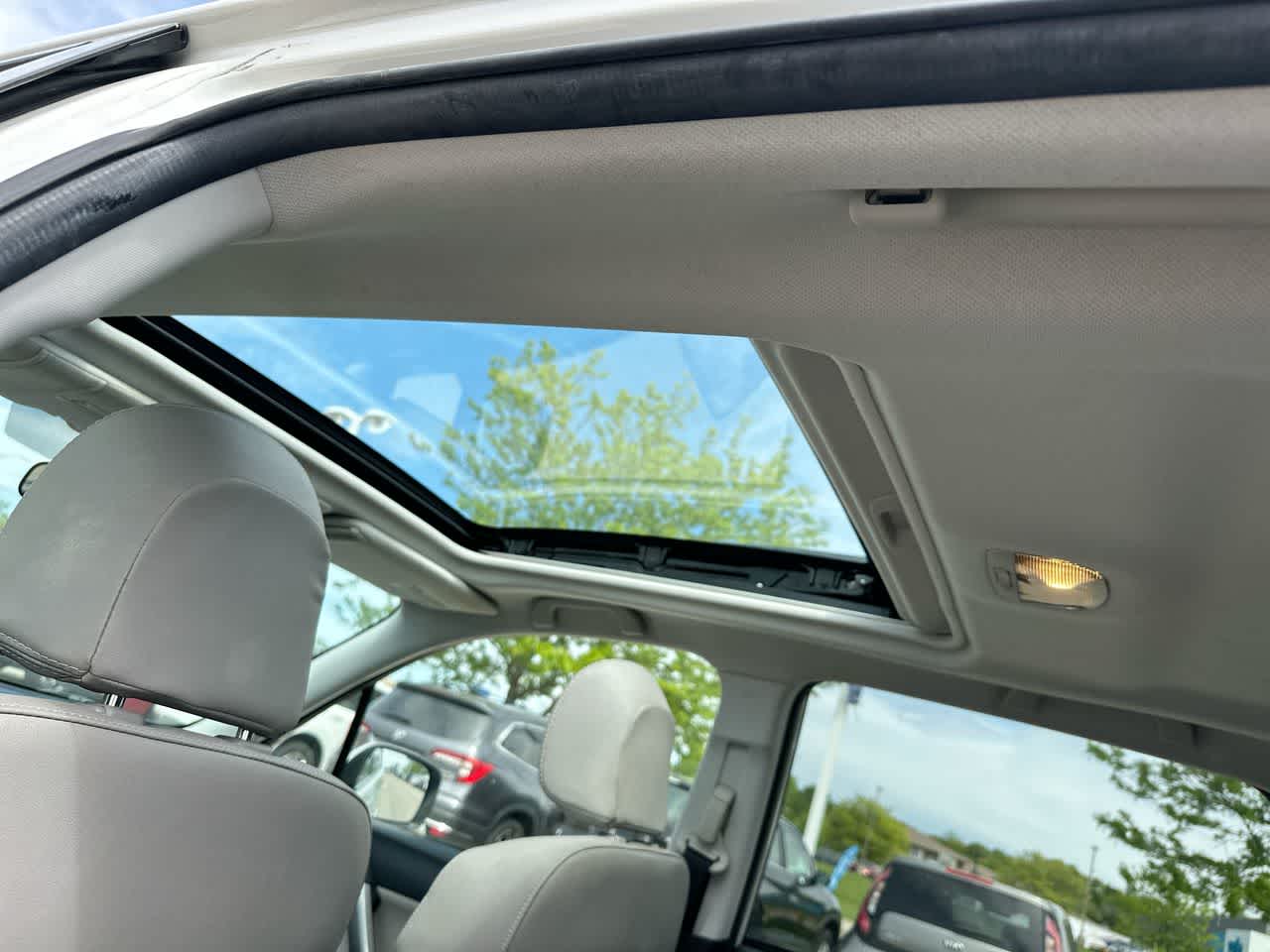 2015 Subaru Forester Limited 24
