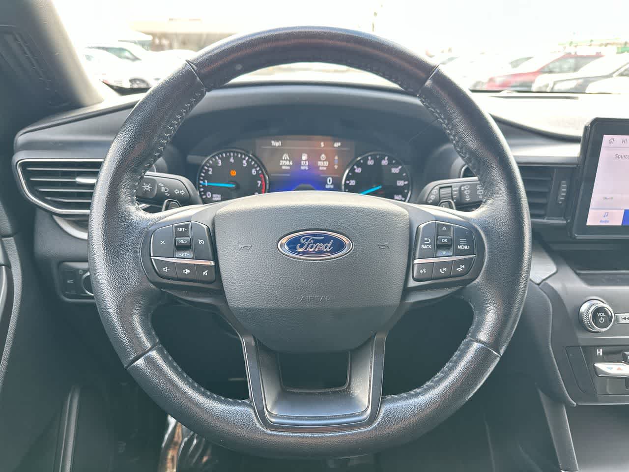 Thumbnail: 2020 Ford Explorer - 28