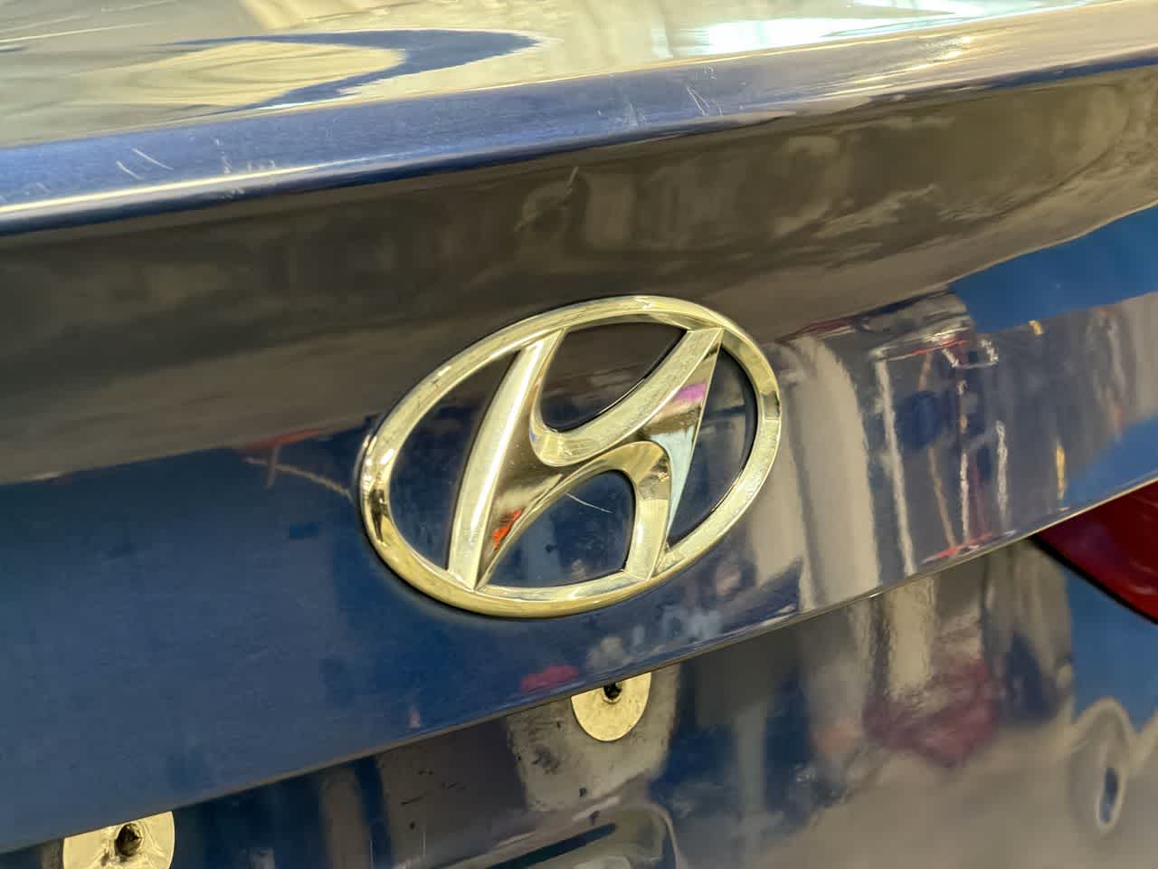 Thumbnail: 2017 Hyundai Elantra - 17