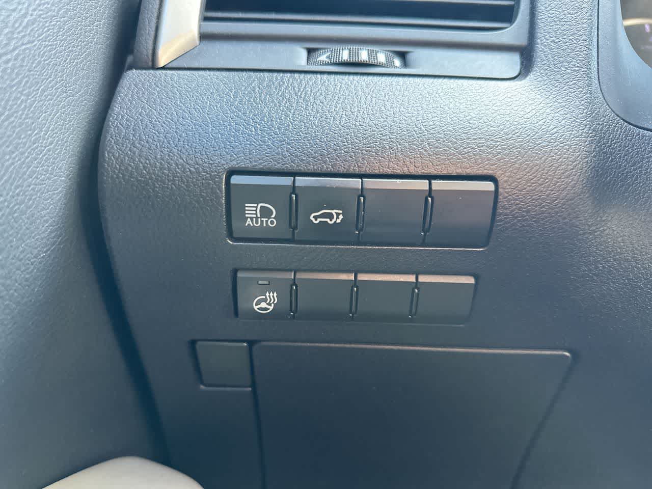 Thumbnail: 2019 Lexus RX - 31