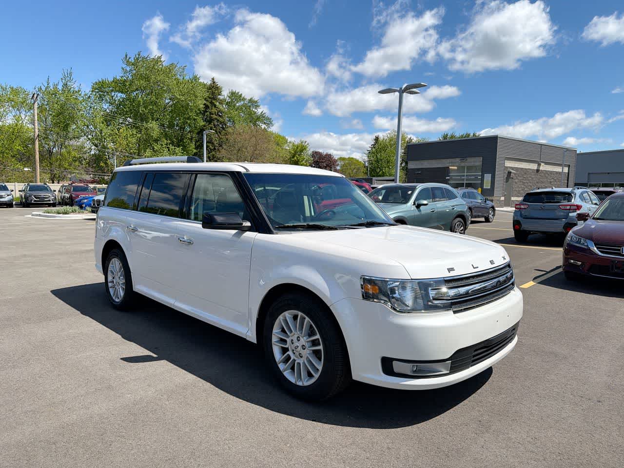 Thumbnail: 2019 Ford Flex - 15