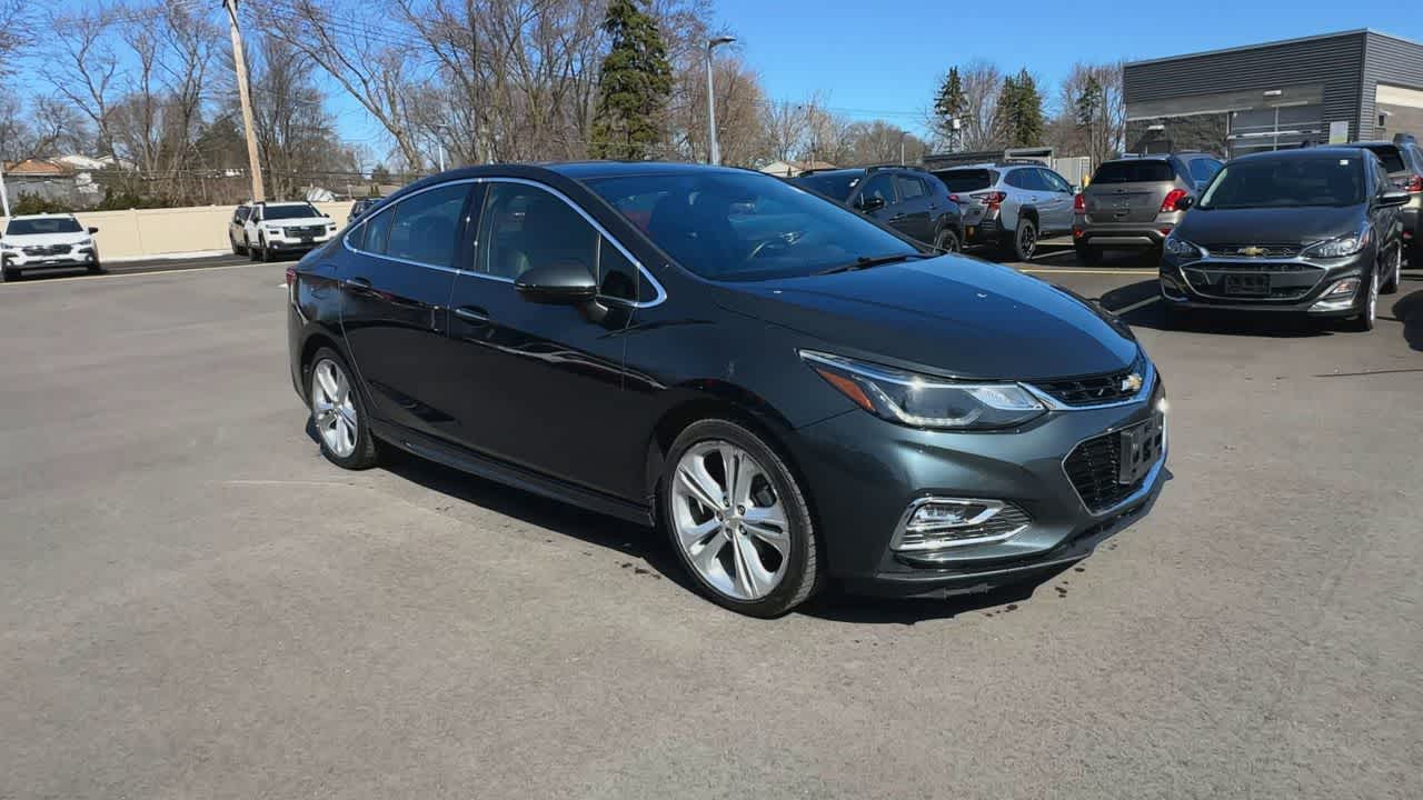 Thumbnail: 2018 Chevrolet Cruze - 2