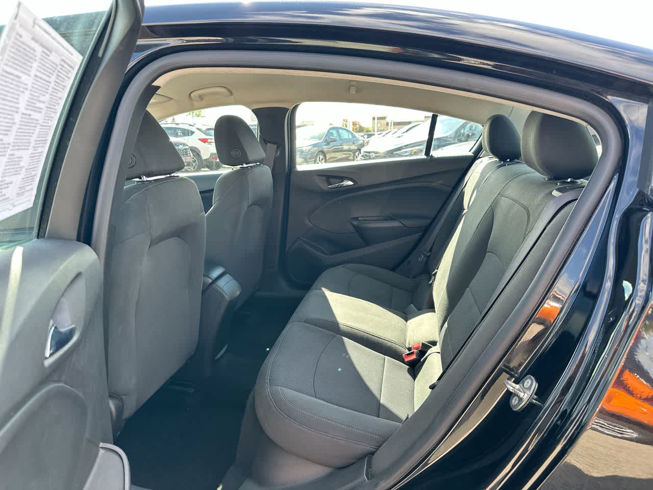 Thumbnail: 2016 Chevrolet Cruze - 24