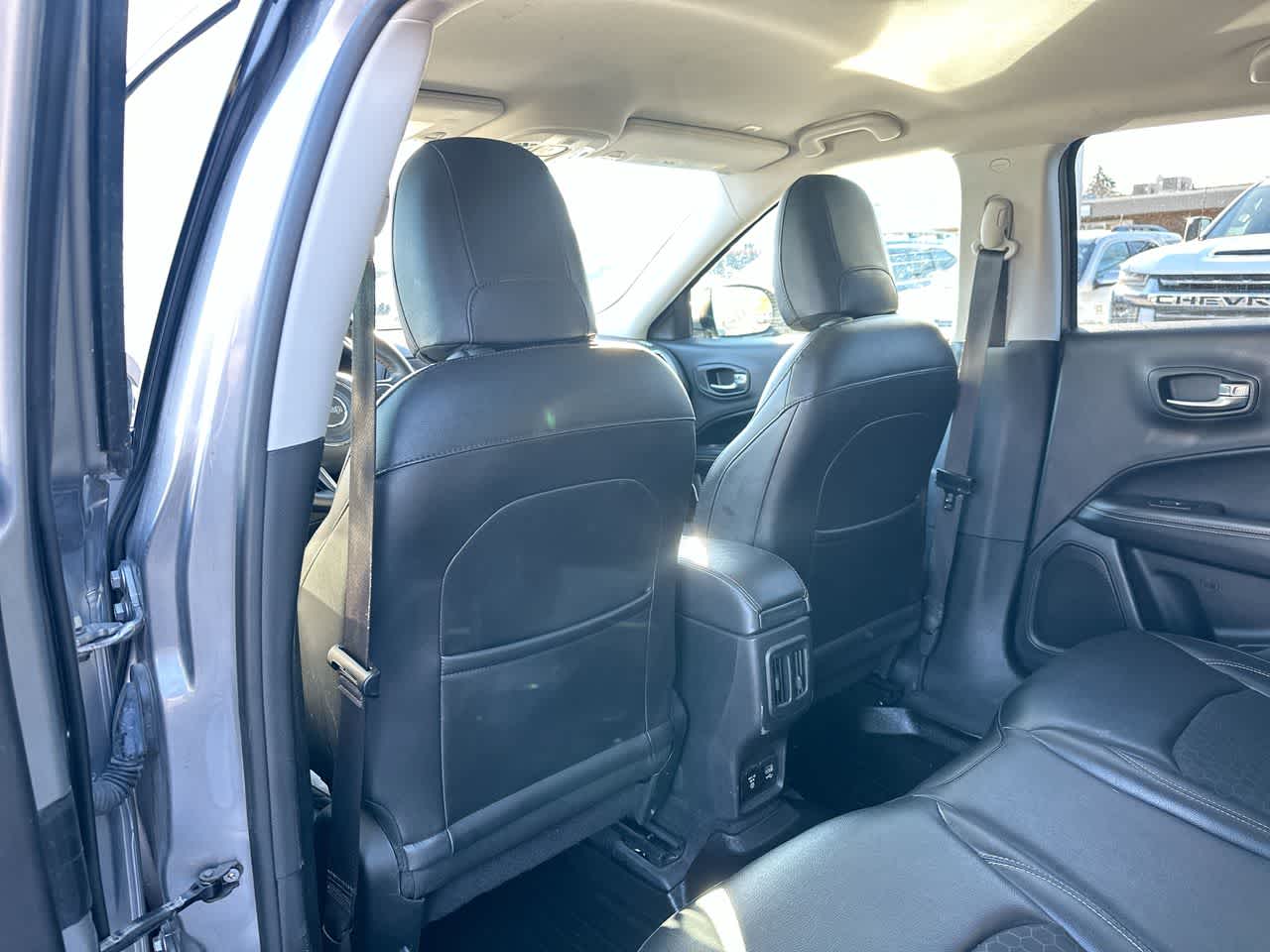 Thumbnail: 2018 Jeep Compass - 23