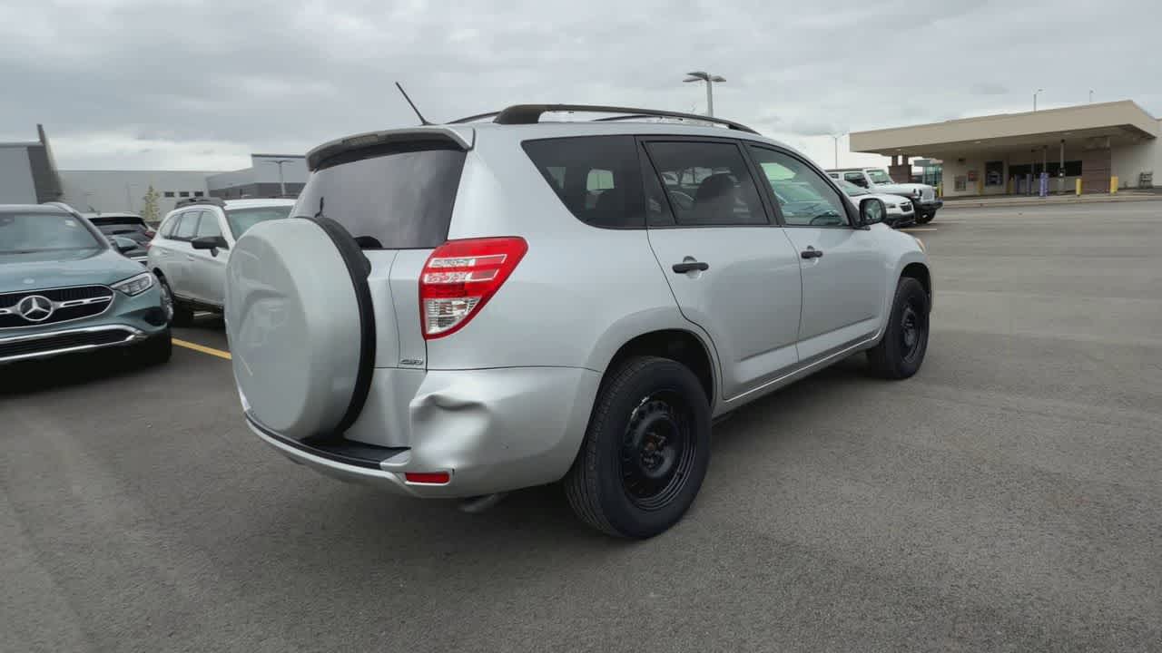 Thumbnail: 2009 Toyota RAV4 - 8
