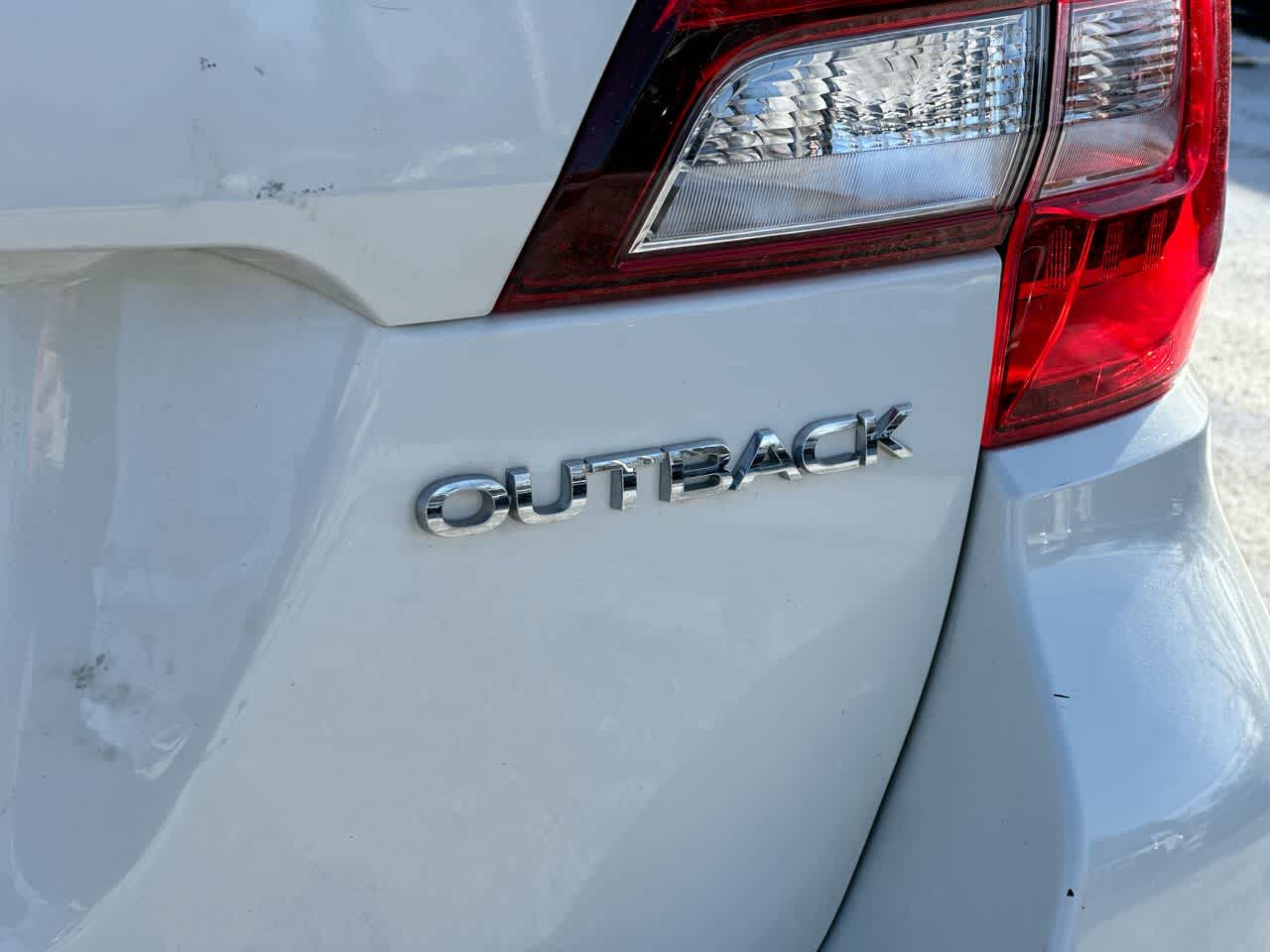 Thumbnail: 2018 Subaru Outback - 18