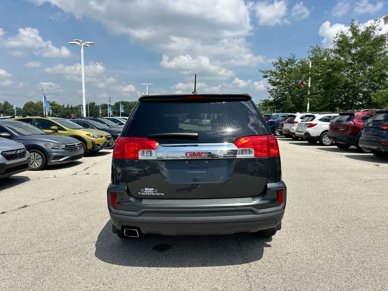 Thumbnail: 2017 GMC Terrain - 12