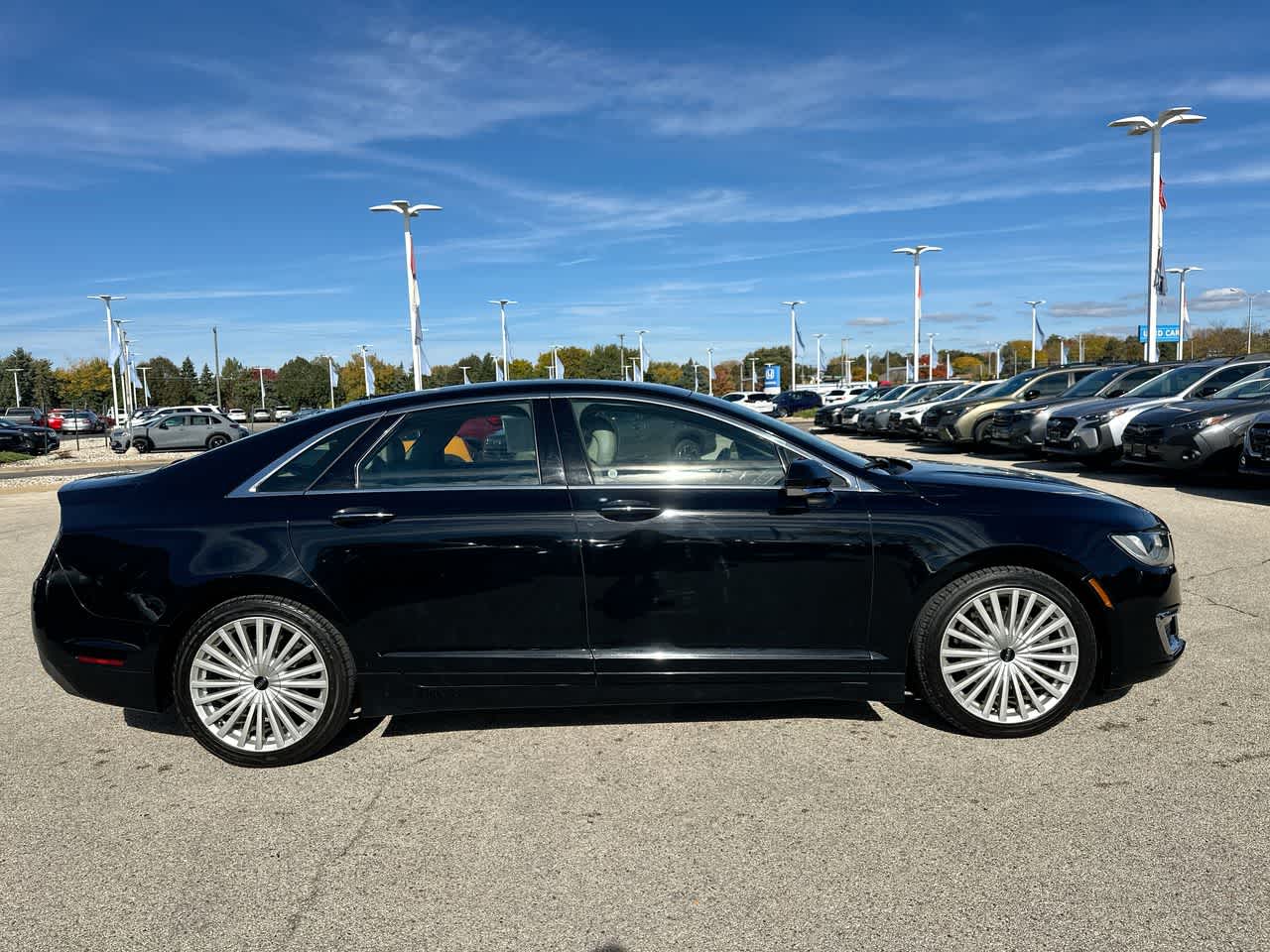 Thumbnail: 2017 Lincoln MKZ - 14