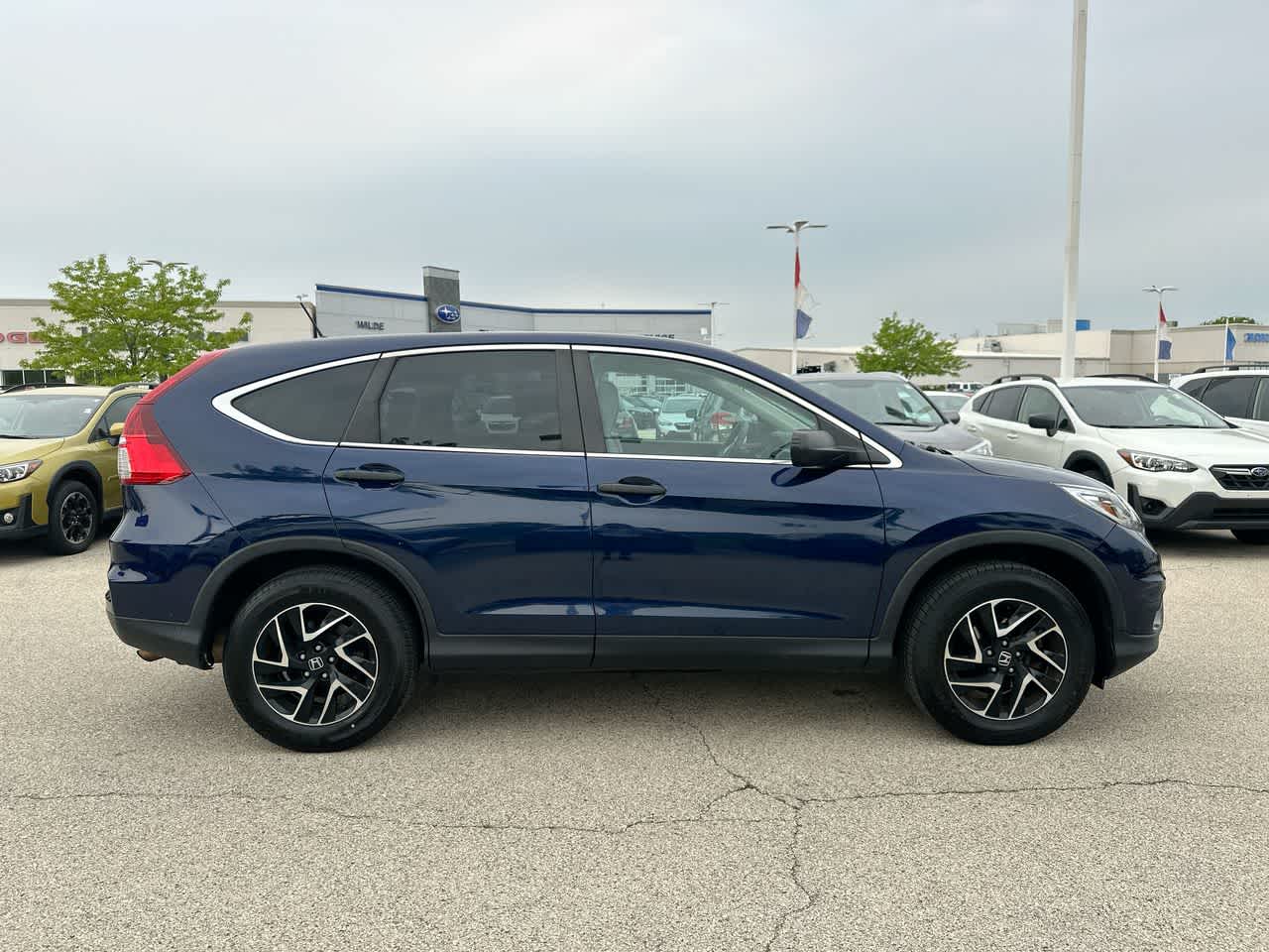 2016 Honda CR-V SE 14