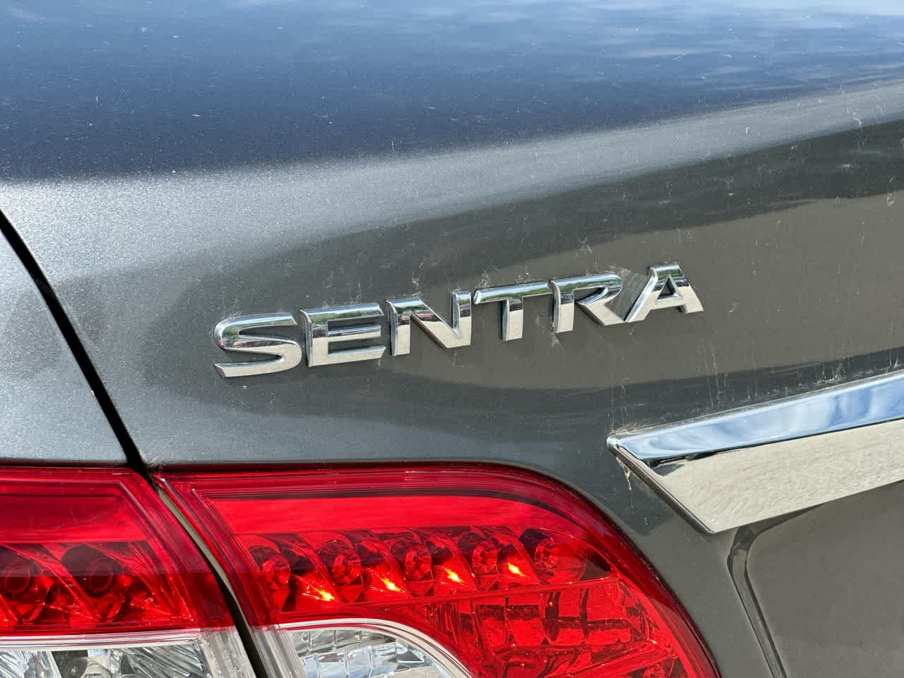 Thumbnail: 2015 Nissan Sentra - 26