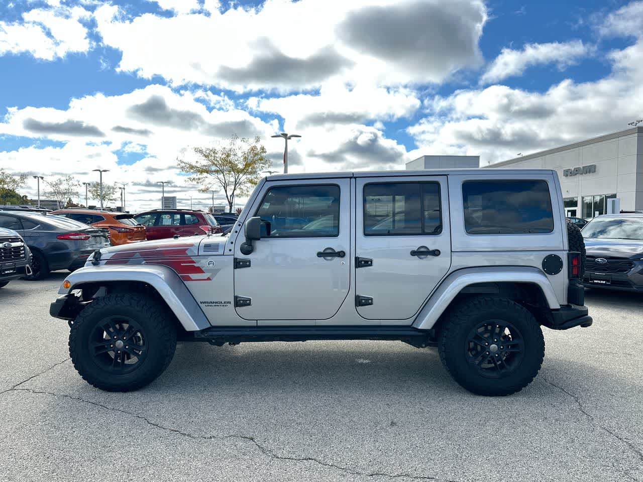 Thumbnail: 2017 Jeep Wrangler - 10