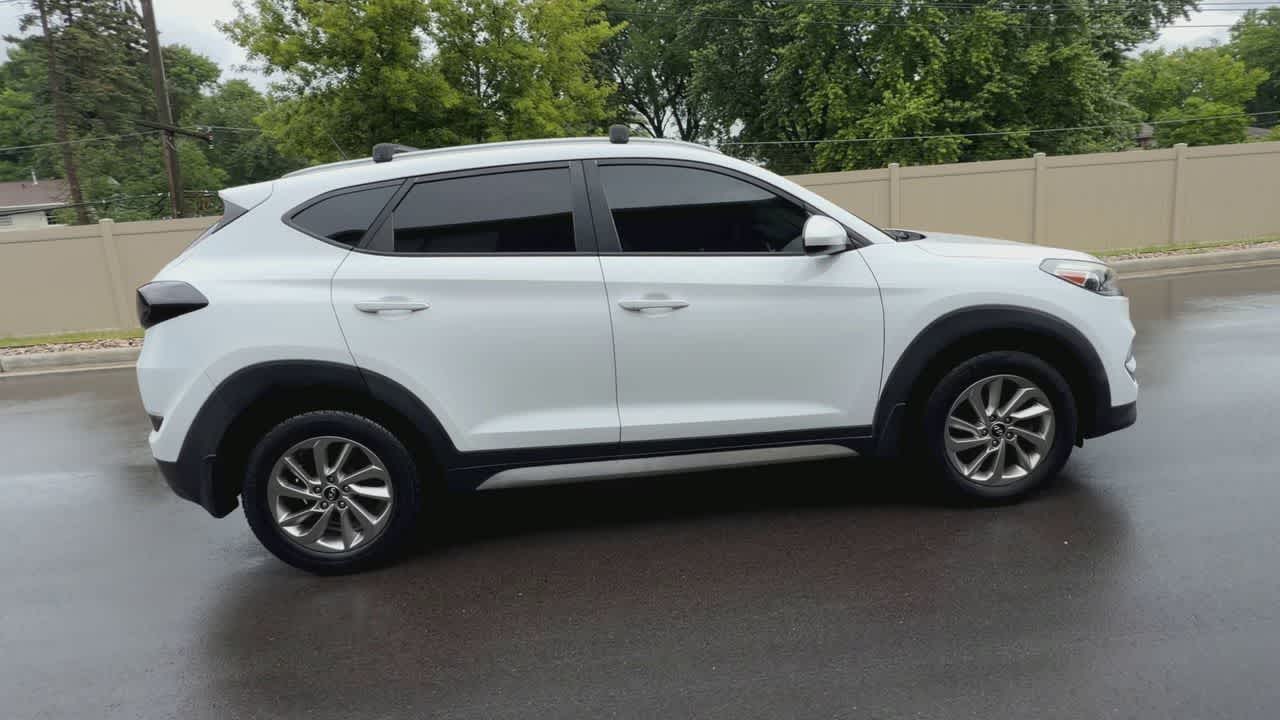 Thumbnail: 2017 Hyundai Tucson - 8