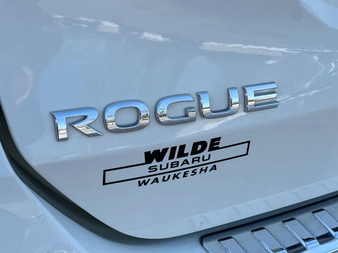 Thumbnail: 2017 Nissan Rogue - 17